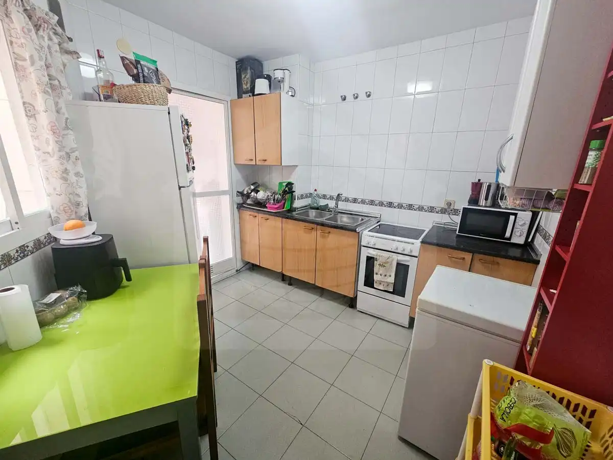 Kitchen of Flat for sale in Málaga  with Terrace, Storage room and Balcony