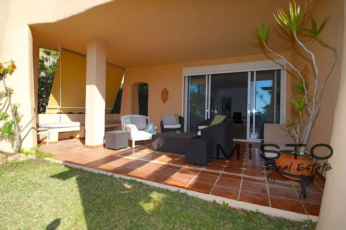 Terraza de Piso en venta en Marbella con Aire acondicionado, Terraza y Piscina