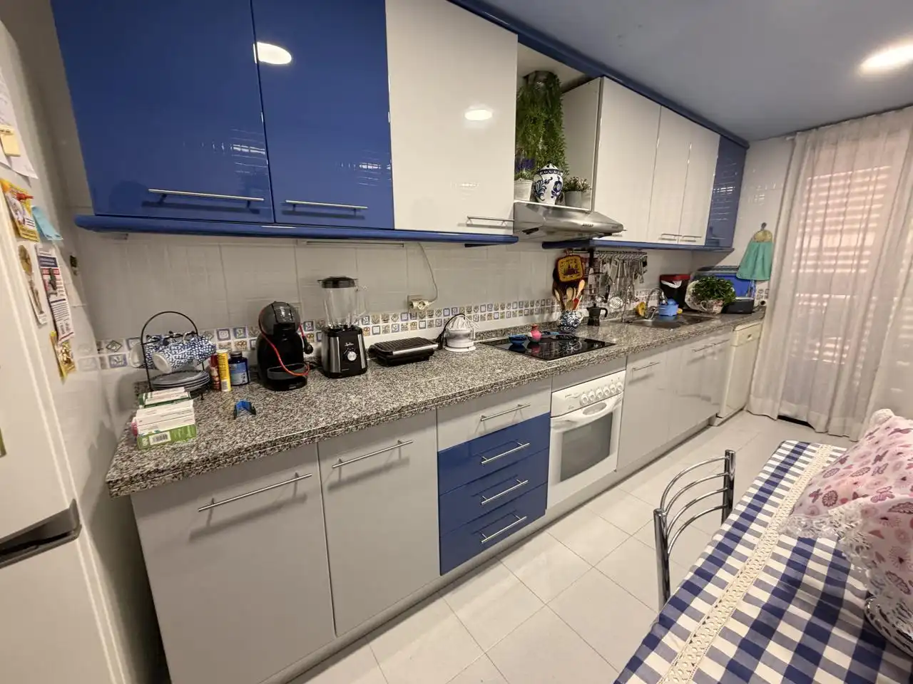 Cocina de Piso en venta en Alicante / Alacant con Terraza, Trastero y Piscina comunitaria