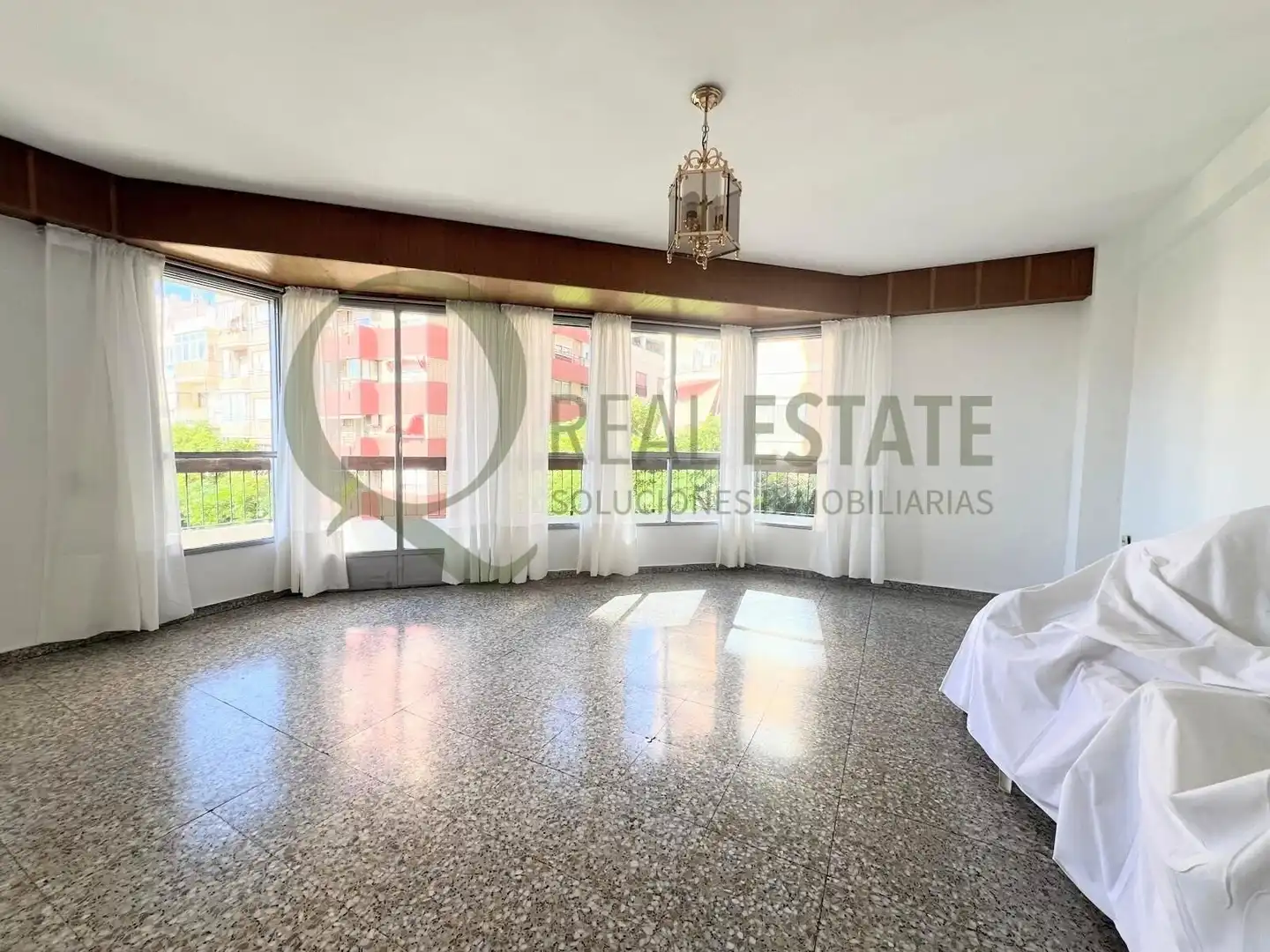 Piso en venta en Agost con Balcón