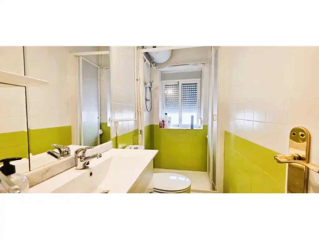 Baño de Piso en venta en Calles con Aire acondicionado, Balcón y Internet