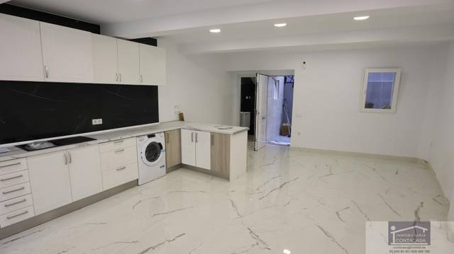 Casa-chalet en Venta en Centro