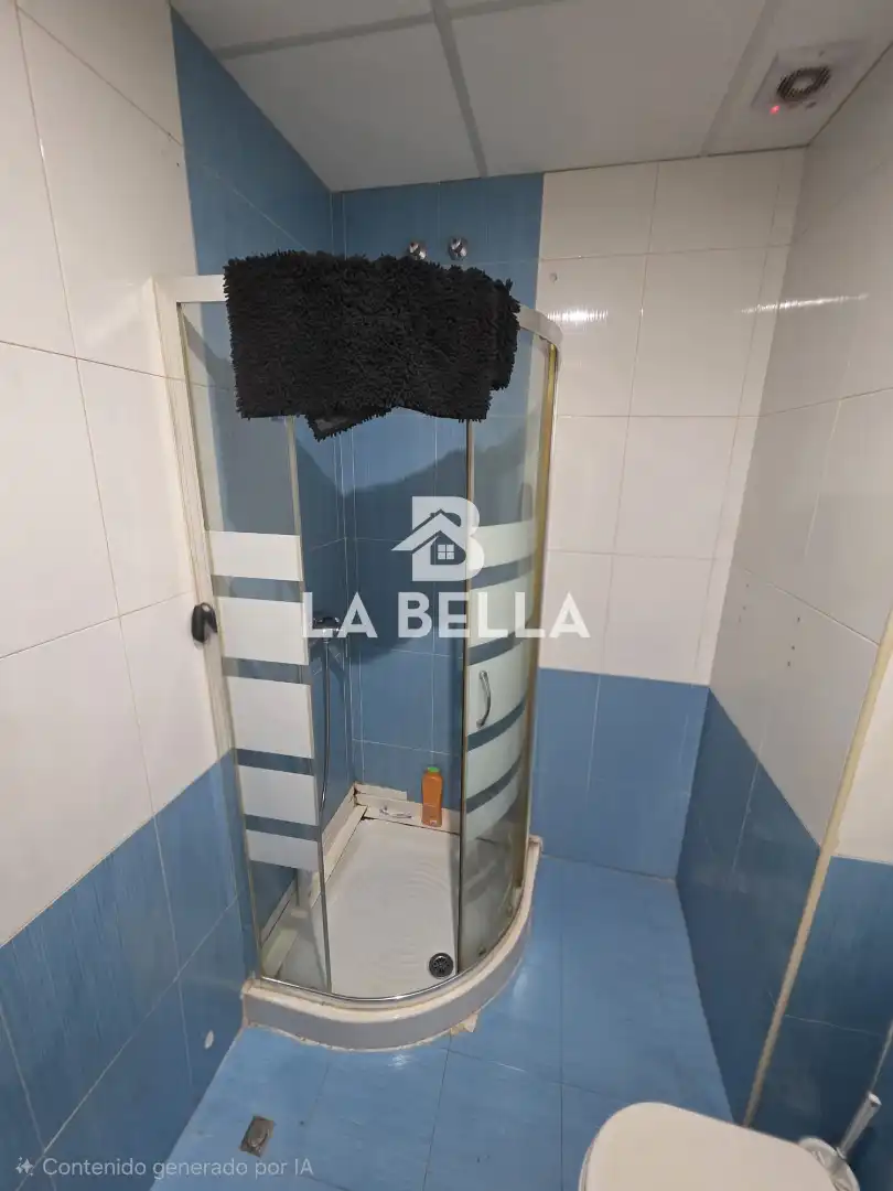 Bathroom of Ground floor for sale in Sevilla  with Furnished