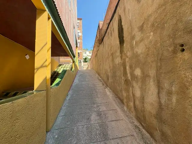 Pis amb ascensor en venda a Carrer Esteve Brunell 2
