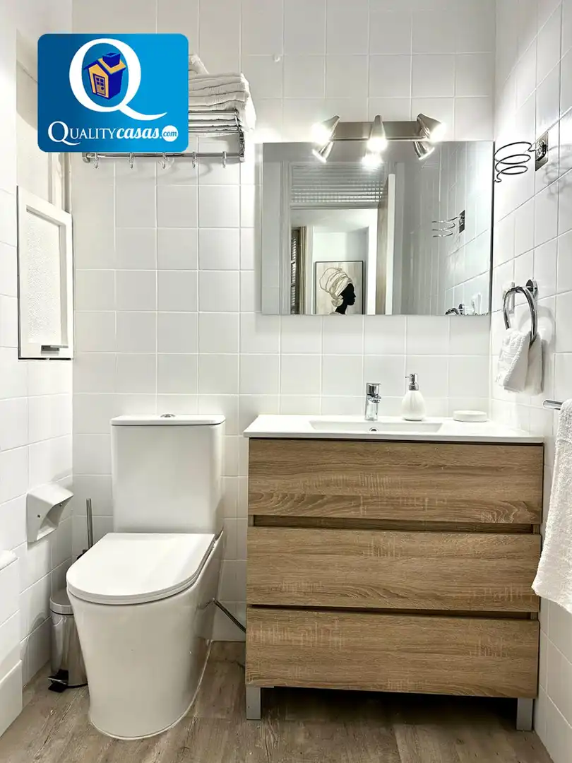 Bany de Apartament en venda en Alicante / Alacant amb Terrassa