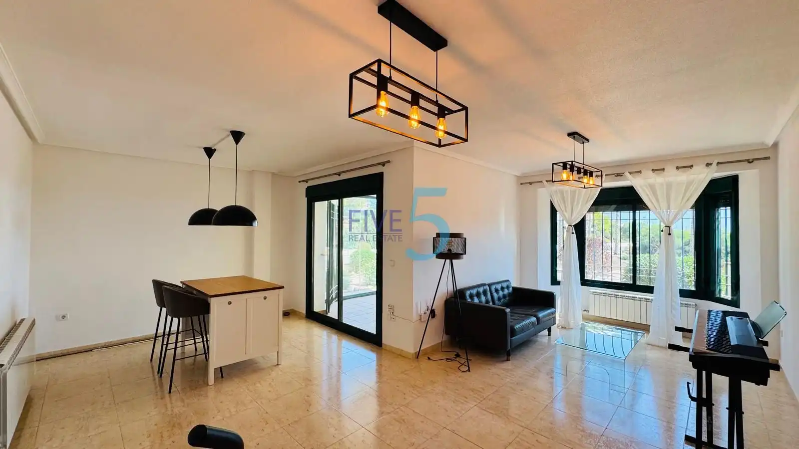 Adosado con piscina en venta en Orihuela Costa, imagen 2