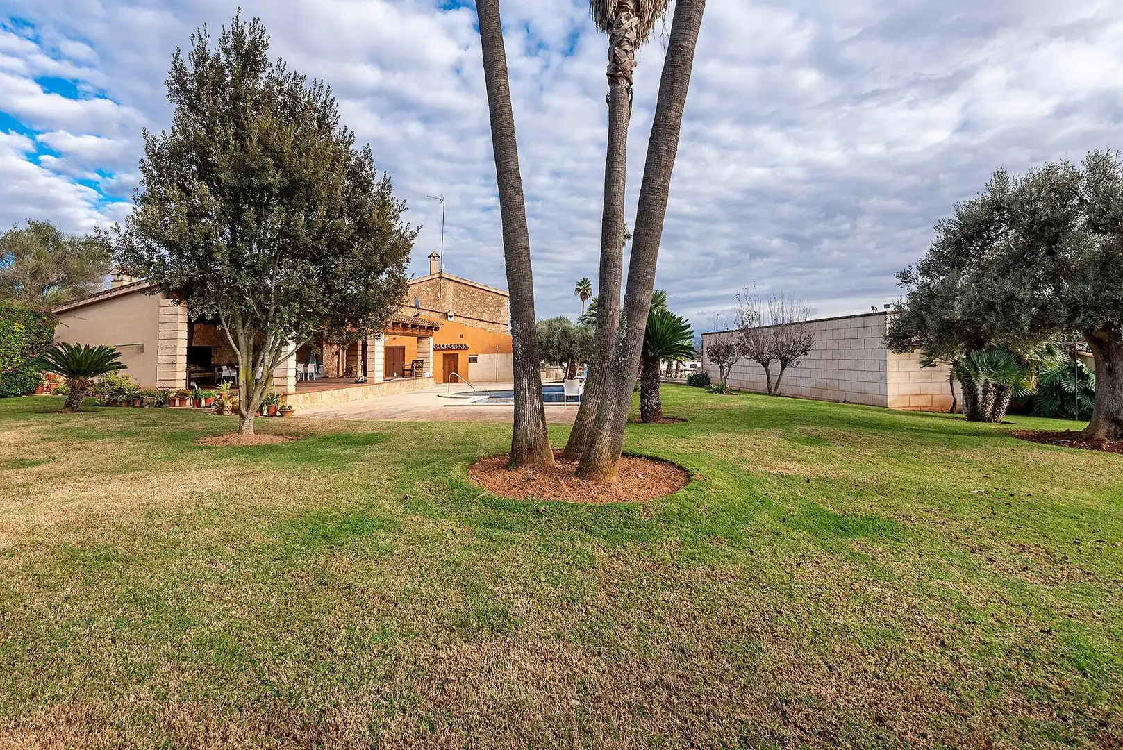 Vista exterior de Finca rústica en venta en  Palma de Mallorca con Calefacción, Jardín privado y Terraza
