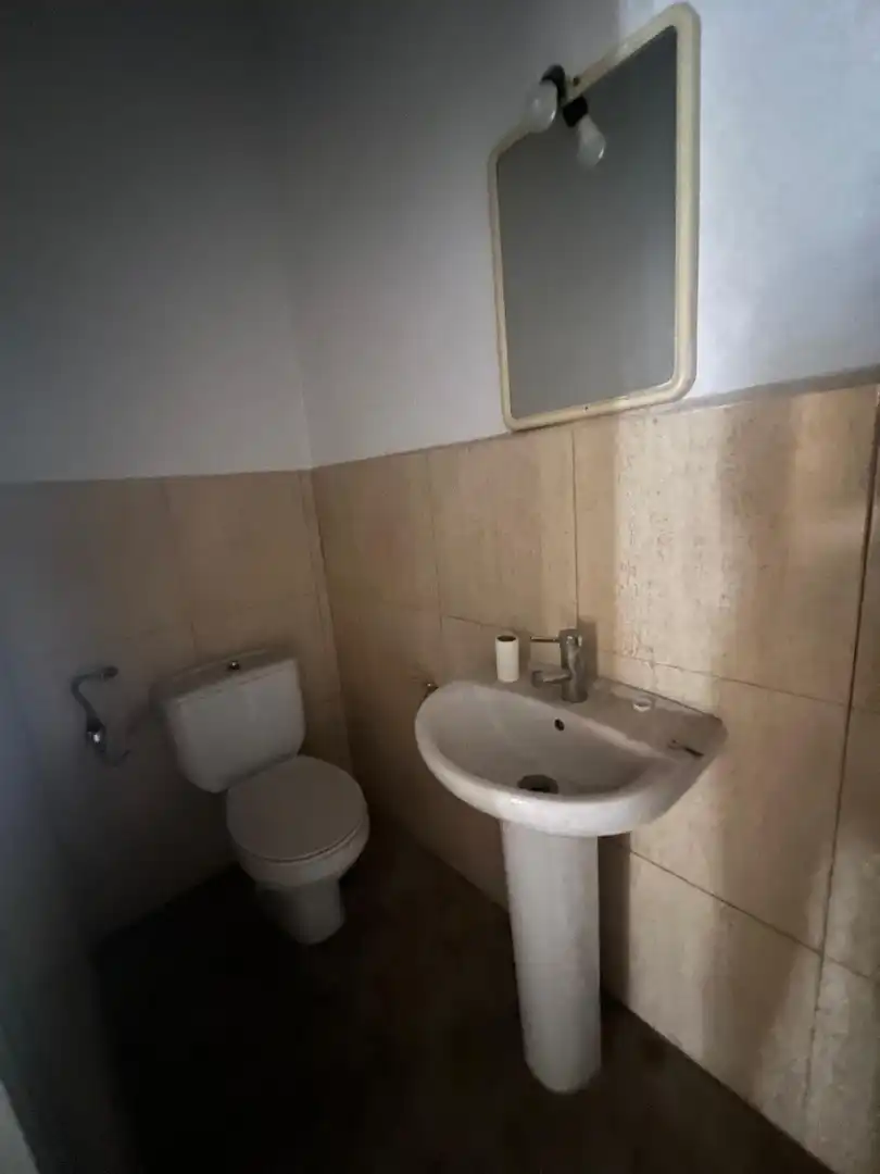 Badezimmer von Geschaftsraum zur Miete in Reus