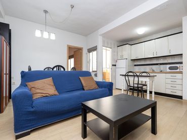 Piso con ascensor en venta en Calle Tejeiro 8