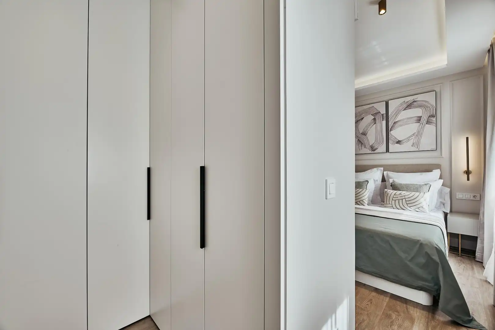 Dormitori de Apartament en venda en Madrid amb Calefacció, Terrassa i Moblat