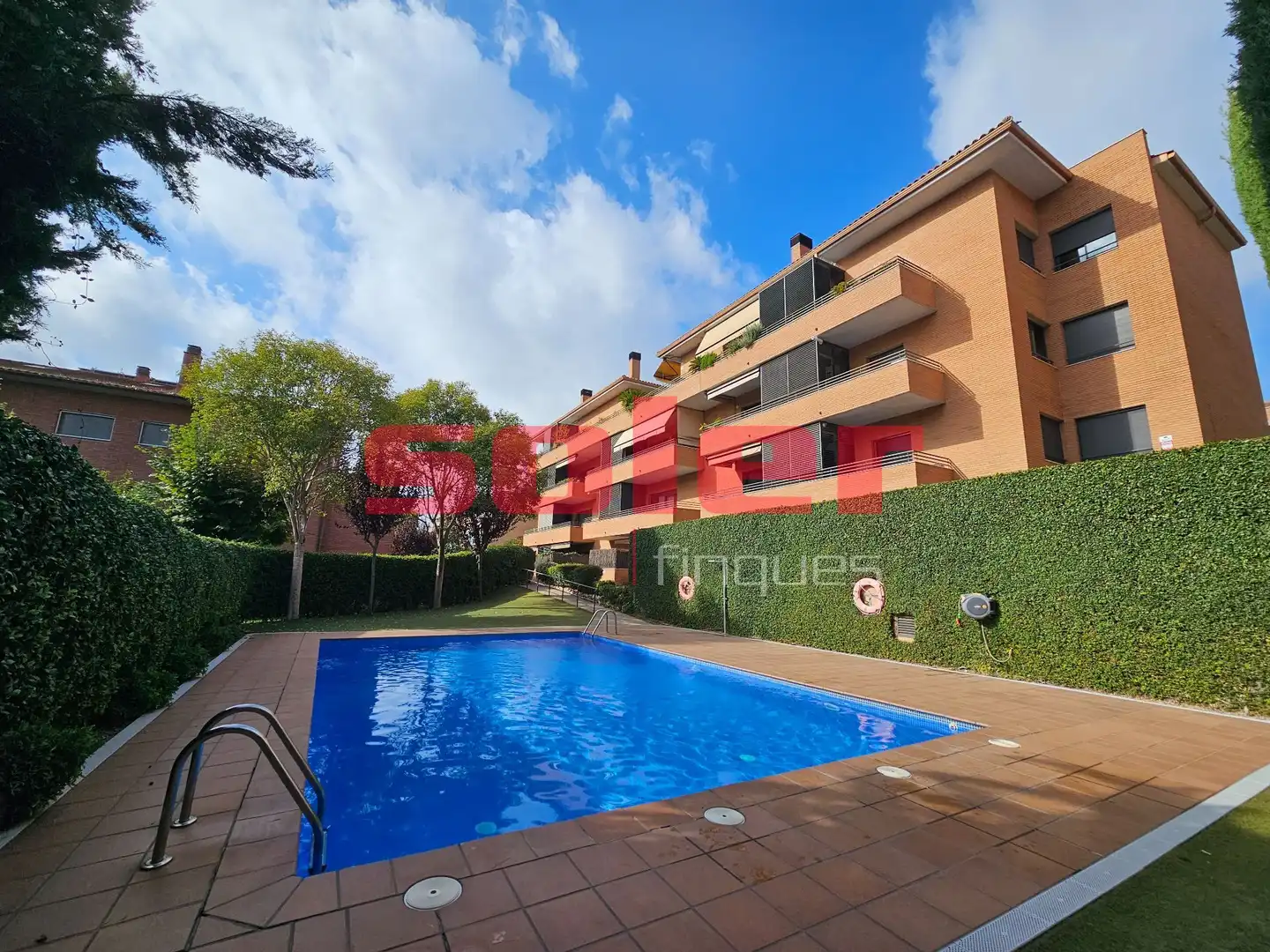 Planta baja en venta en Mira-sol