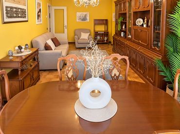 Appartement avec ascenseur à louer à Calle DOÑA CONSTANZA 9 9