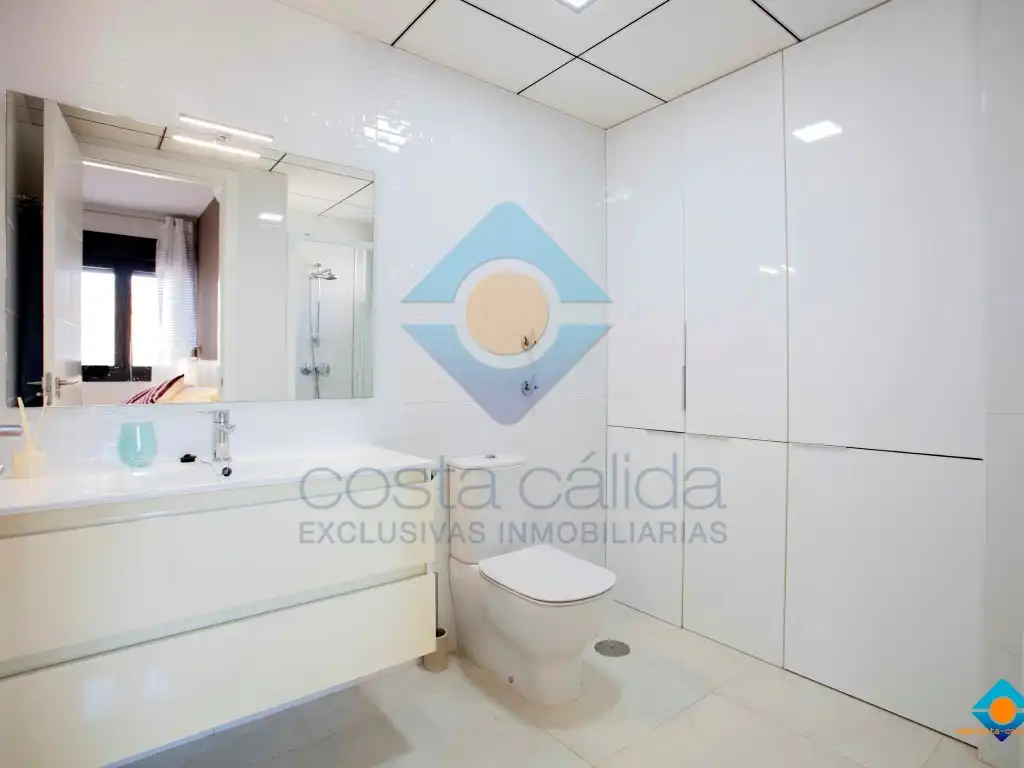 Badezimmer von Erdgeschoss zum Verkauf in Mazarrón mit Klimaanlage, Privatgarten und Terrasse