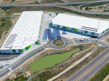 Industriegebäude zur Miete in Intermodal