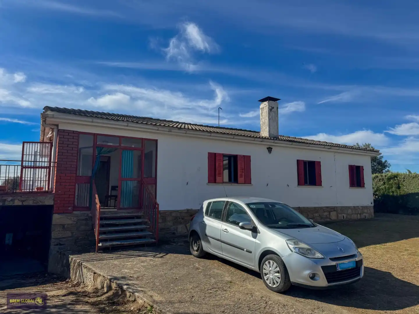 Vista exterior de Casa o xalet en venda en Puentes Viejas amb Jardí privat i Terrassa