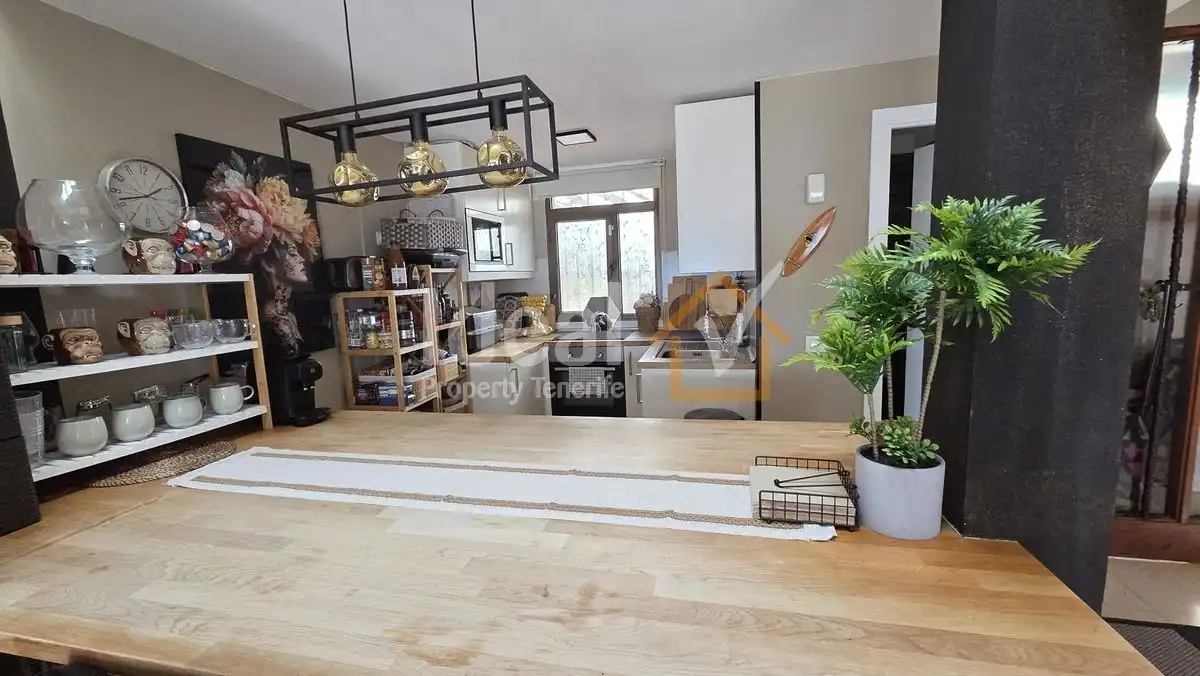 Cocina de Casa adosada en venta en Santiago del Teide con Terraza, Amueblado y Piscina comunitaria