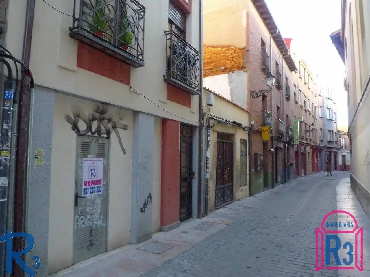 Local comercial en venda a Casco Antiguo, imagen 2