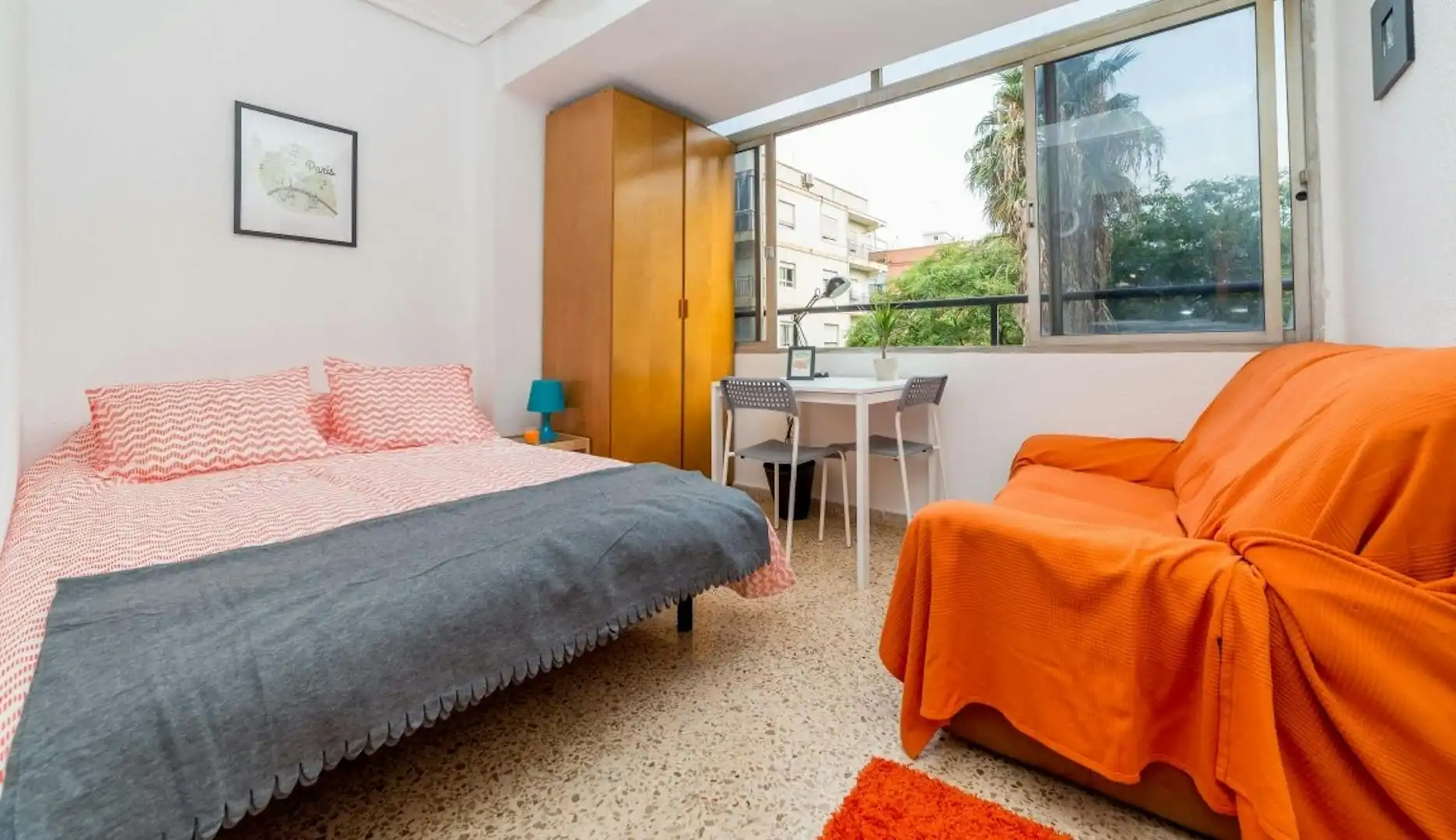 Dormitori de Pis per a compartir en  Valencia Capital amb Rentadora i Internet