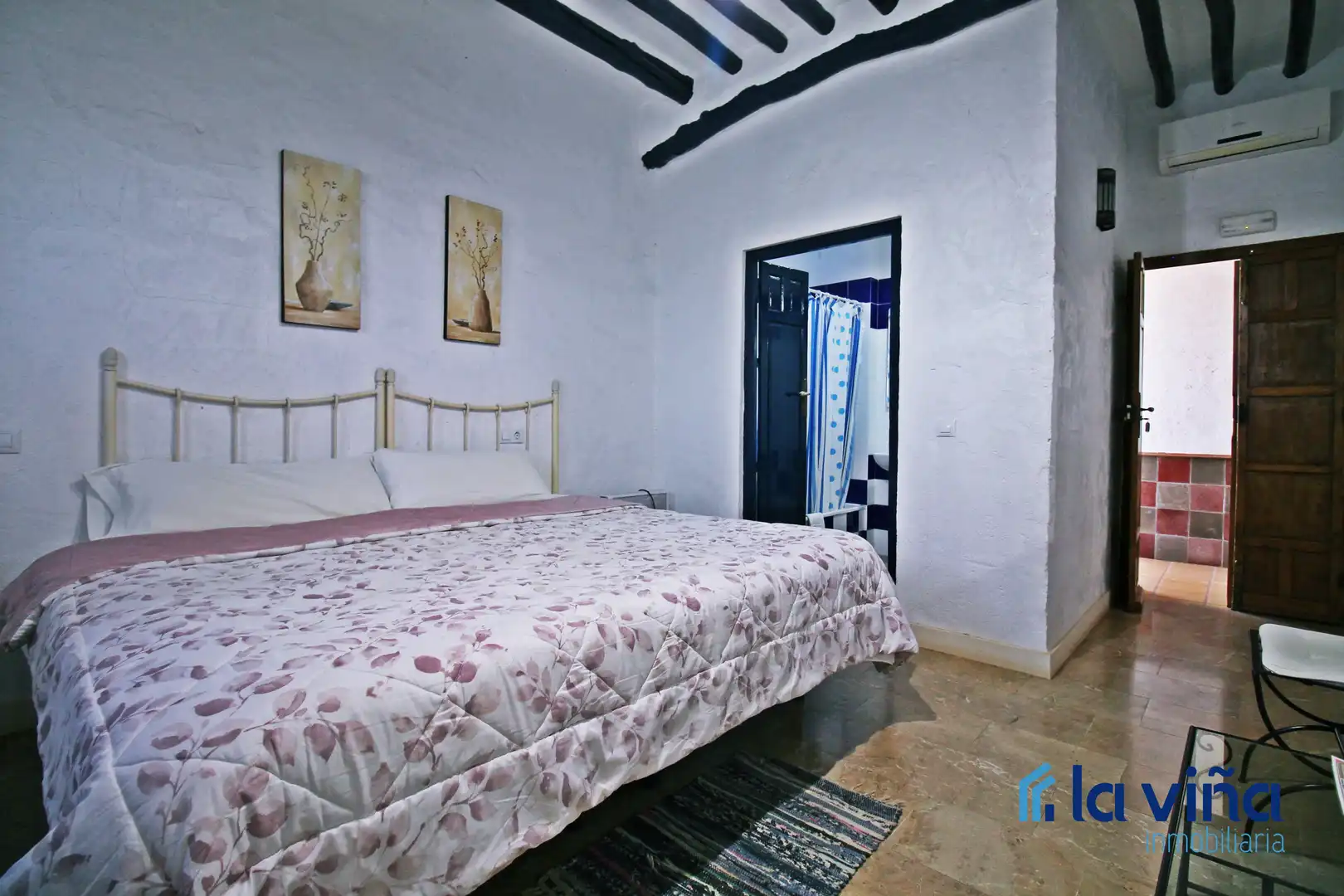 Habitación de Finca rústica en venta en Martín de la Jara con Aire acondicionado, Jardín privado y Trastero