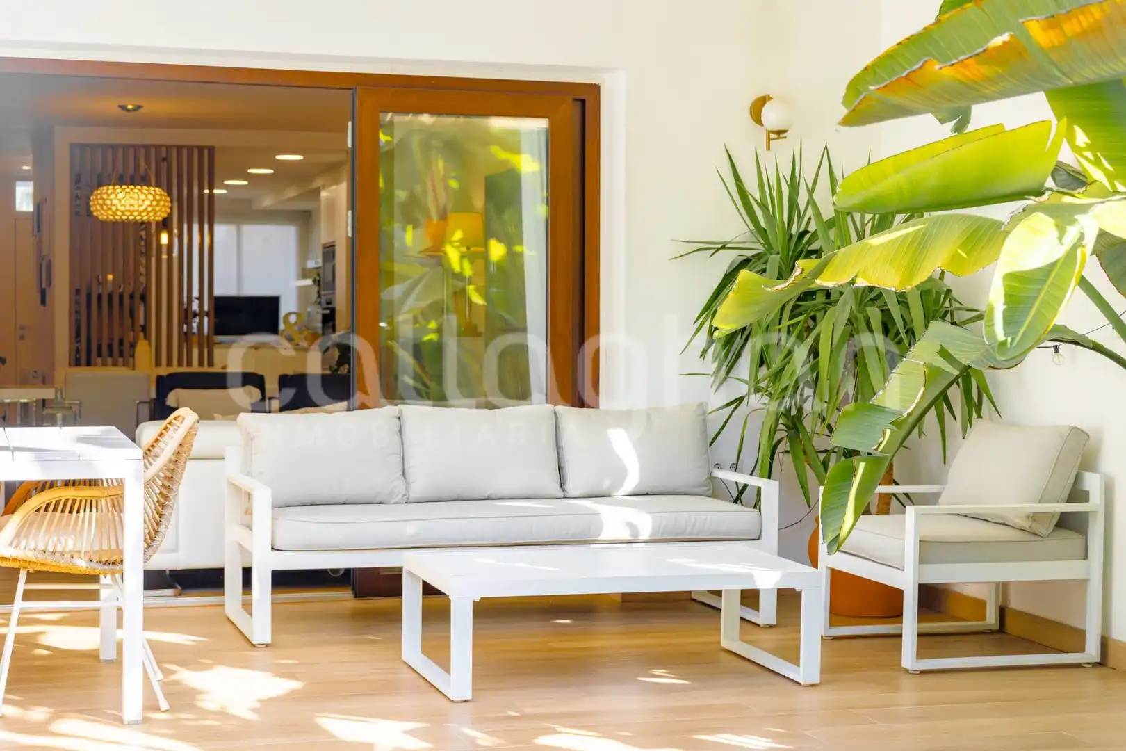 Terraza de Casa adosada en venta en Rocafort con Aire acondicionado, Calefacción y Jardín privado