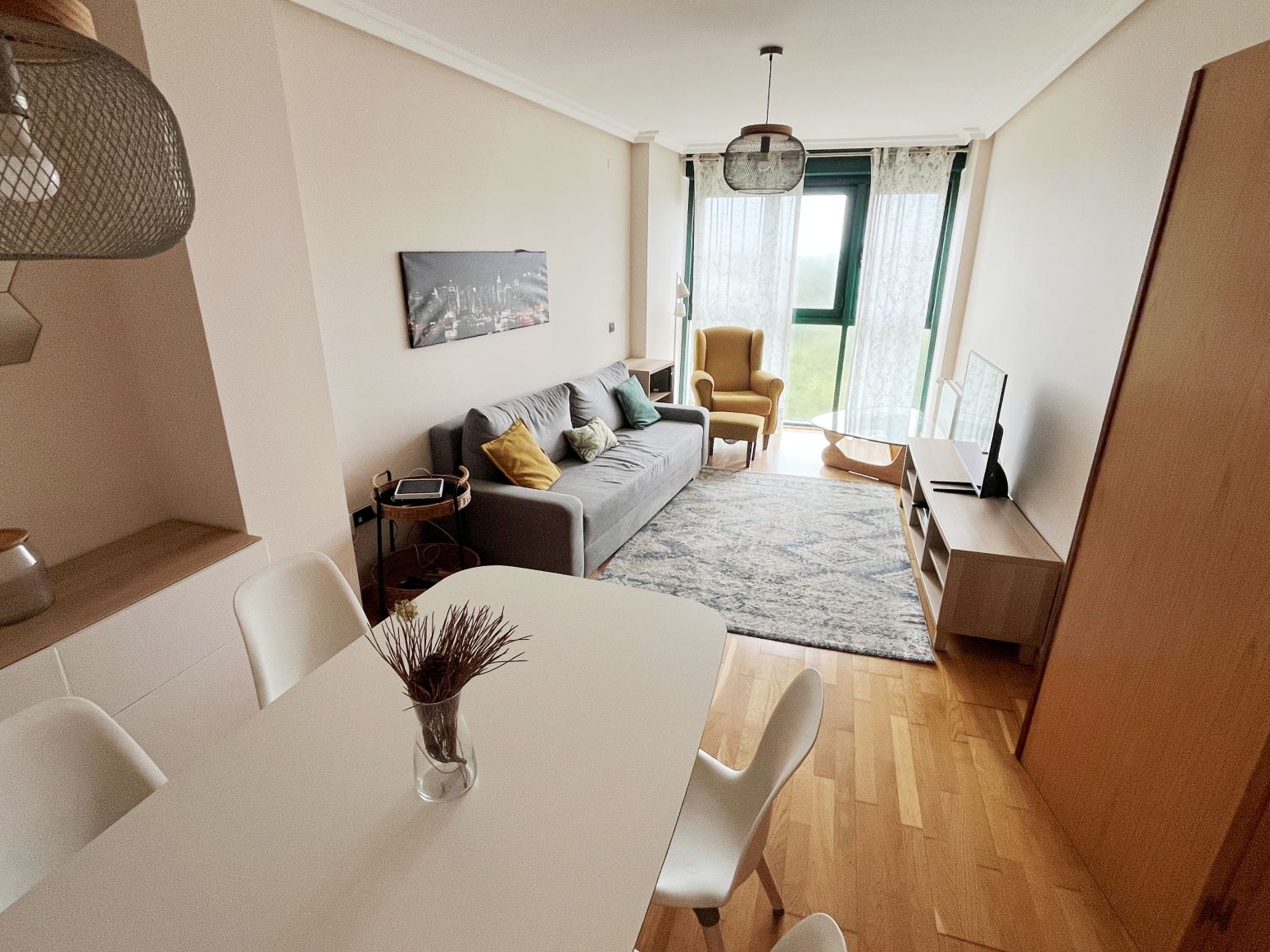 Wohnzimmer von Wohnung miete in Castrillón mit Heizung