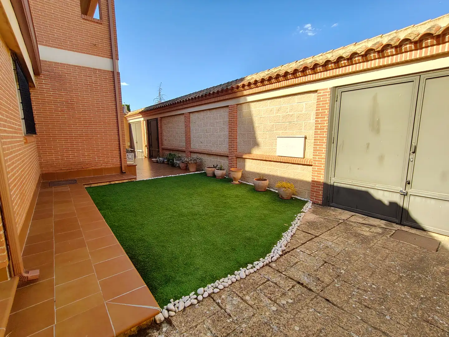 Jardí de Casa o xalet en venda en Herencia amb Aire condicionat, Calefacció i Piscina