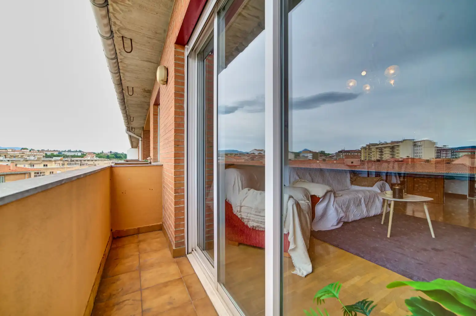 Terraza de Piso en venta en Burlada / Burlata con Calefacción, Parquet y Terraza