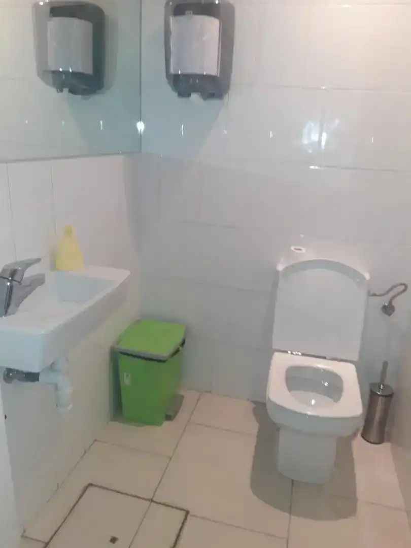 Badezimmer von Büro zur Miete in Buenavista