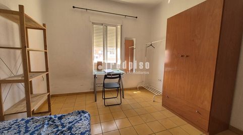 Foto 2 von Wohnung zum Verkauf in De la Virgen de la Estrella, Los Remedios, Sevilla Capital