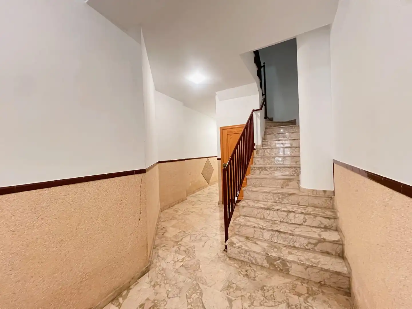 Flat for sale in Estepona  with Air Conditioner and Furnished