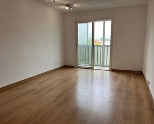 Bedroom of Flat for sale in Sabadell