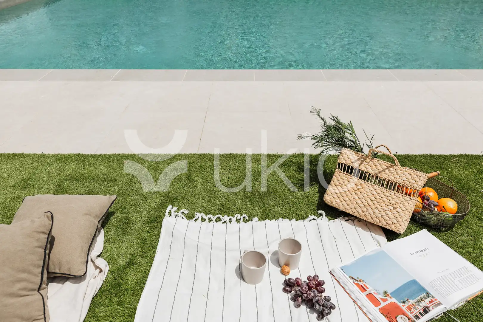 Piscina de Apartamento de alquiler en Barcelona con Aire acondicionado, Calefacción y Amueblado