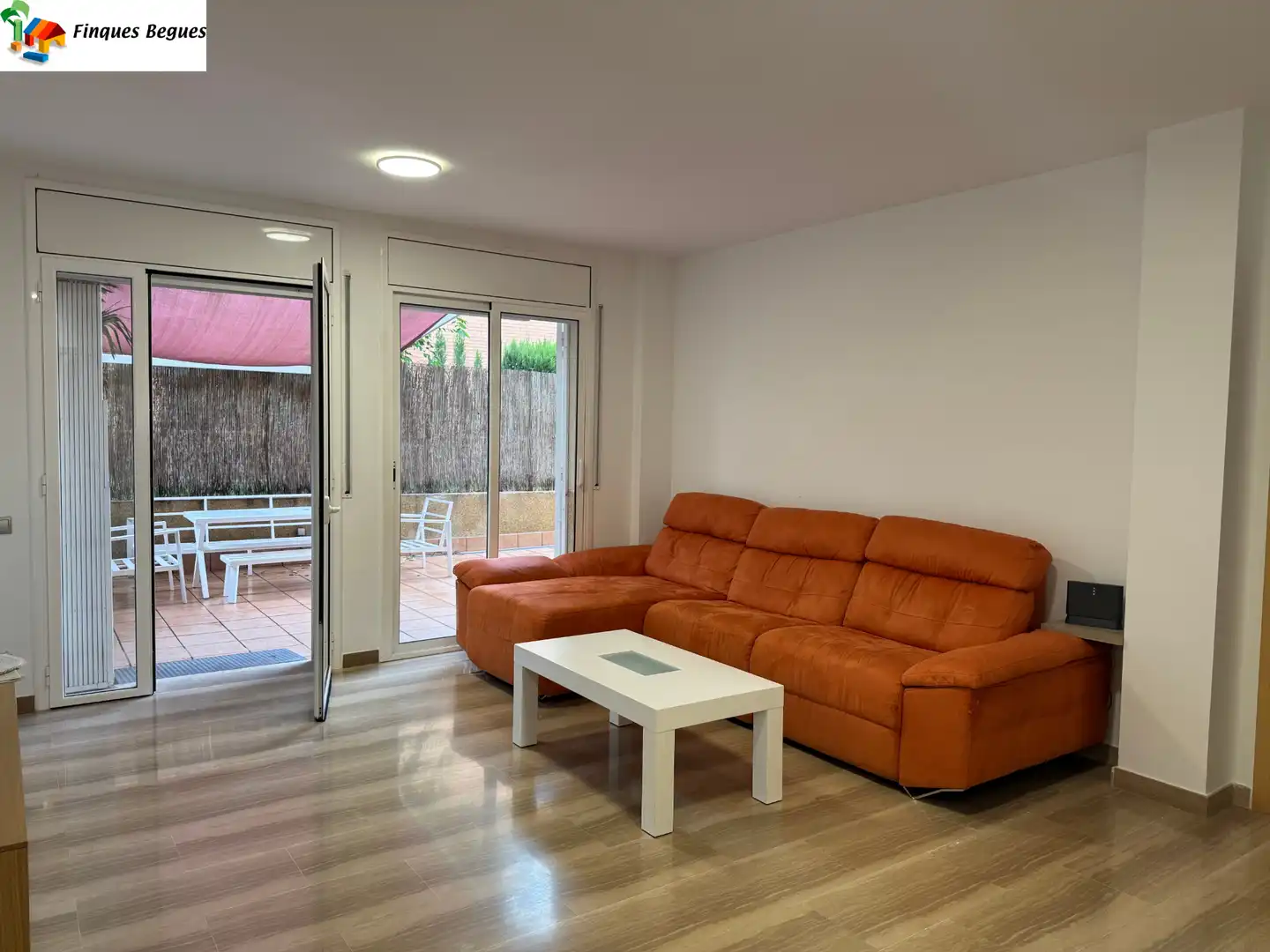 Sala de estar de Planta baja en venta en Begues, Barcelona