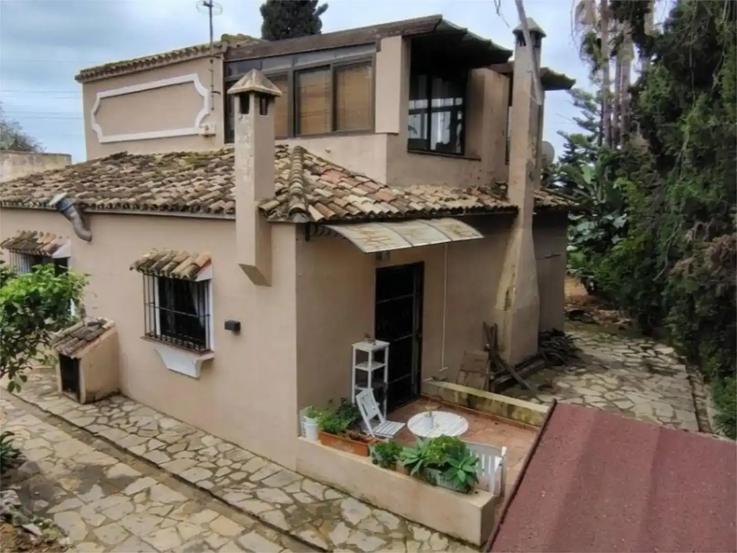 Vista exterior de Casa o xalet en venda en Marbella amb Piscina