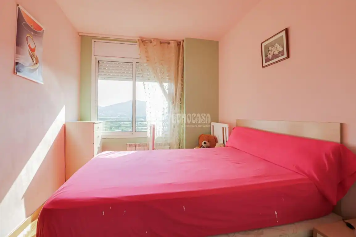Habitación de Piso en venta en Sant Feliu de Llobregat con Aire acondicionado y Balcón