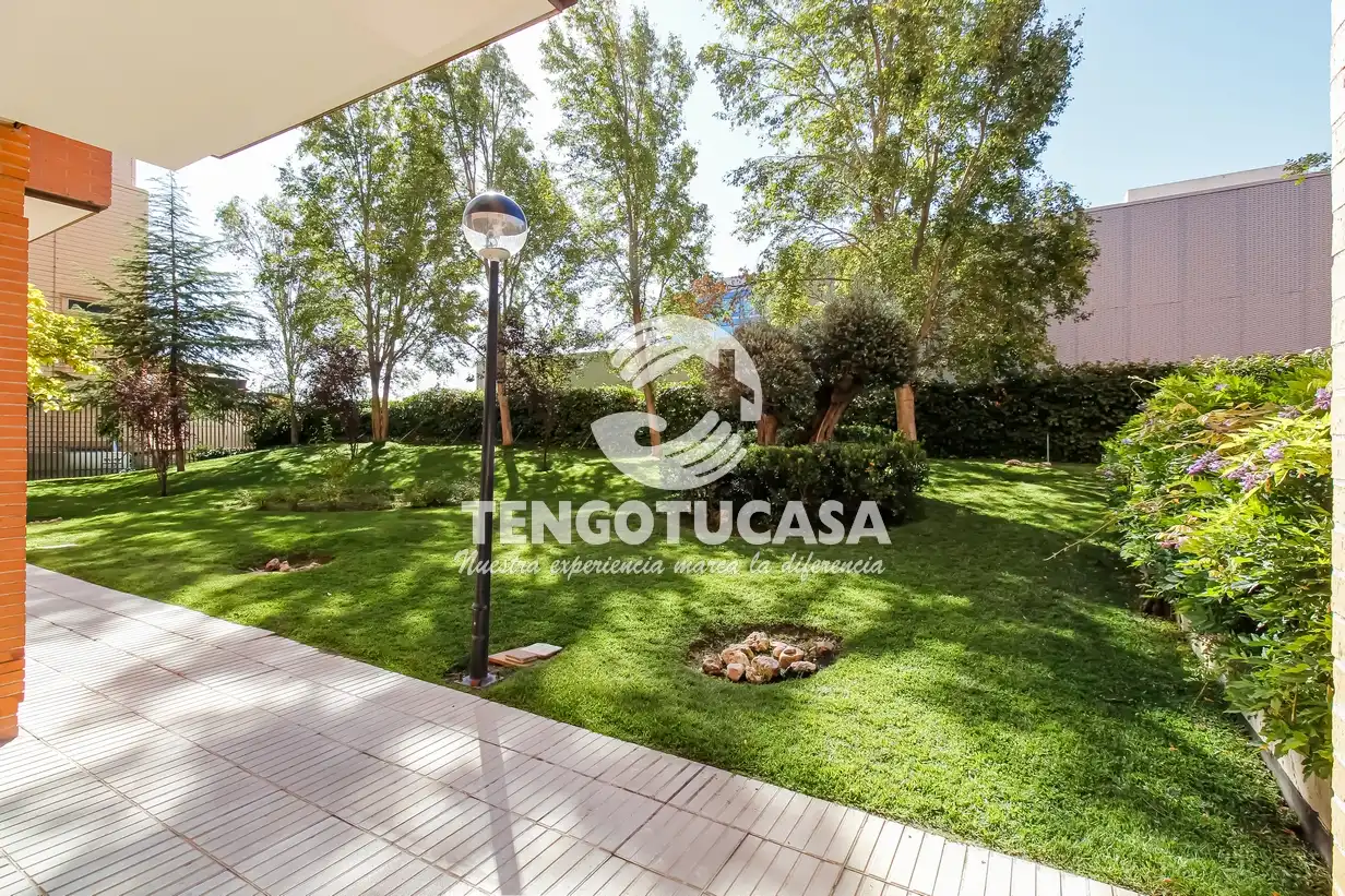 Piso en venta en Calle de Belfast, Rejas