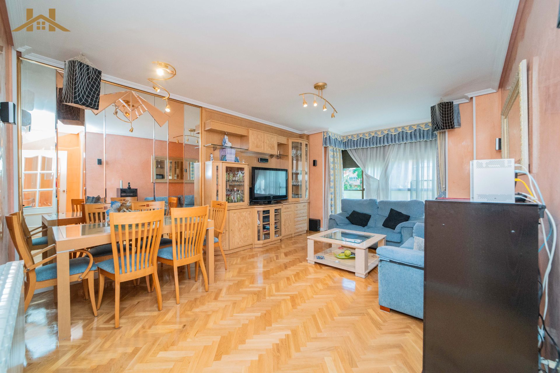 Sala d'estar de Pis en venda en Fuenlabrada amb Aire condicionat, Calefacció i Parquet