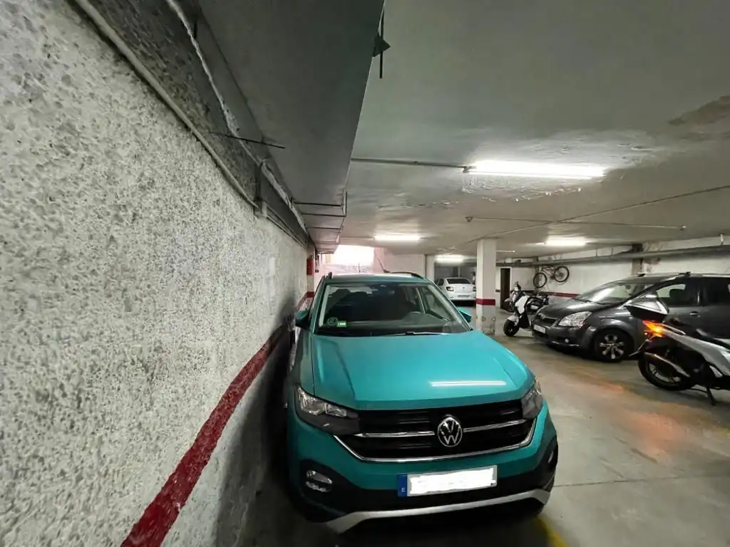 Garatge en venda a Carrer de Castellbisbal, La Teixonera