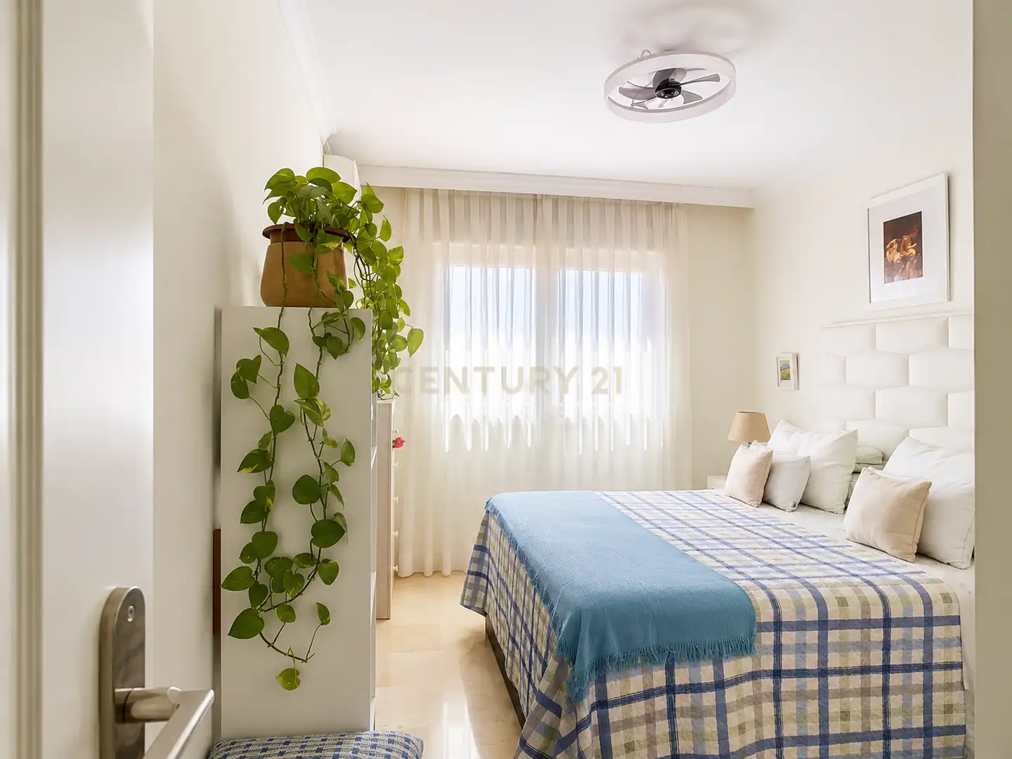 Dormitori de Apartament en venda en Benalmádena amb Aire condicionat i Balcó