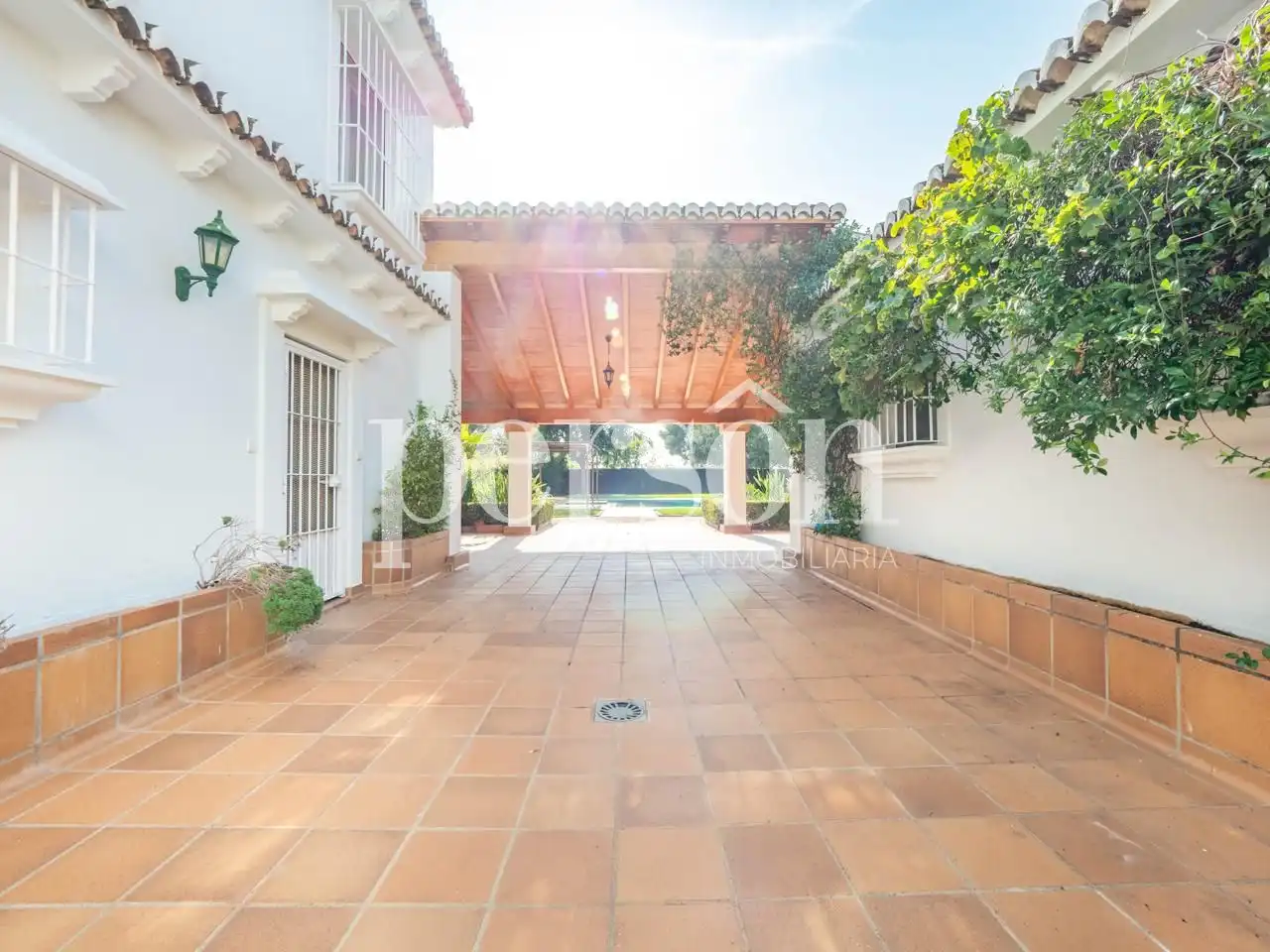 Vista exterior de Finca rústica en venda en Bétera amb Aire condicionat, Calefacció i Jardí privat
