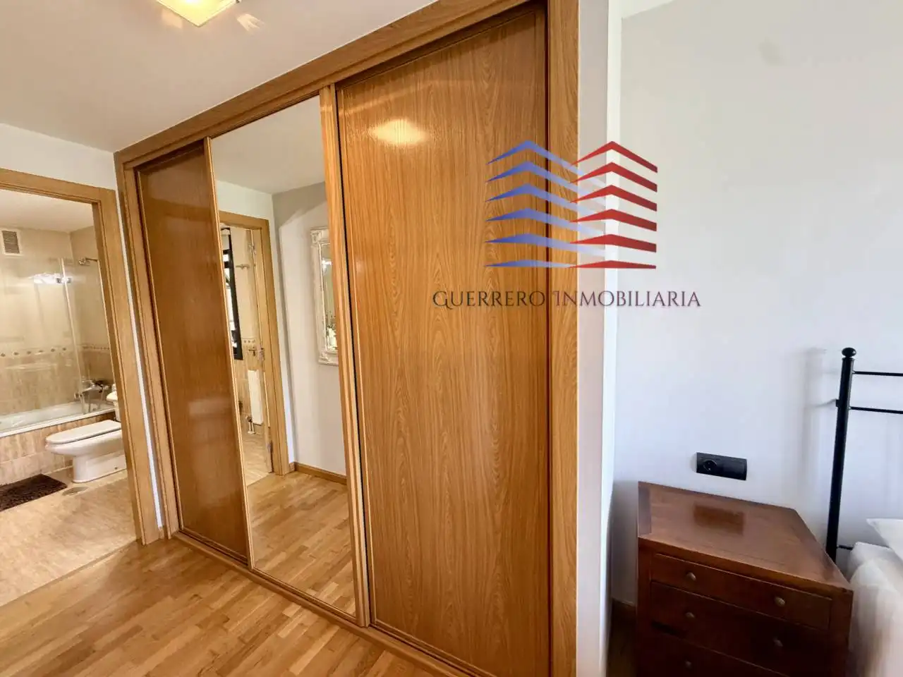 Dormitori de Apartament en venda en Ourense Capital  amb Calefacció, Parquet i Traster