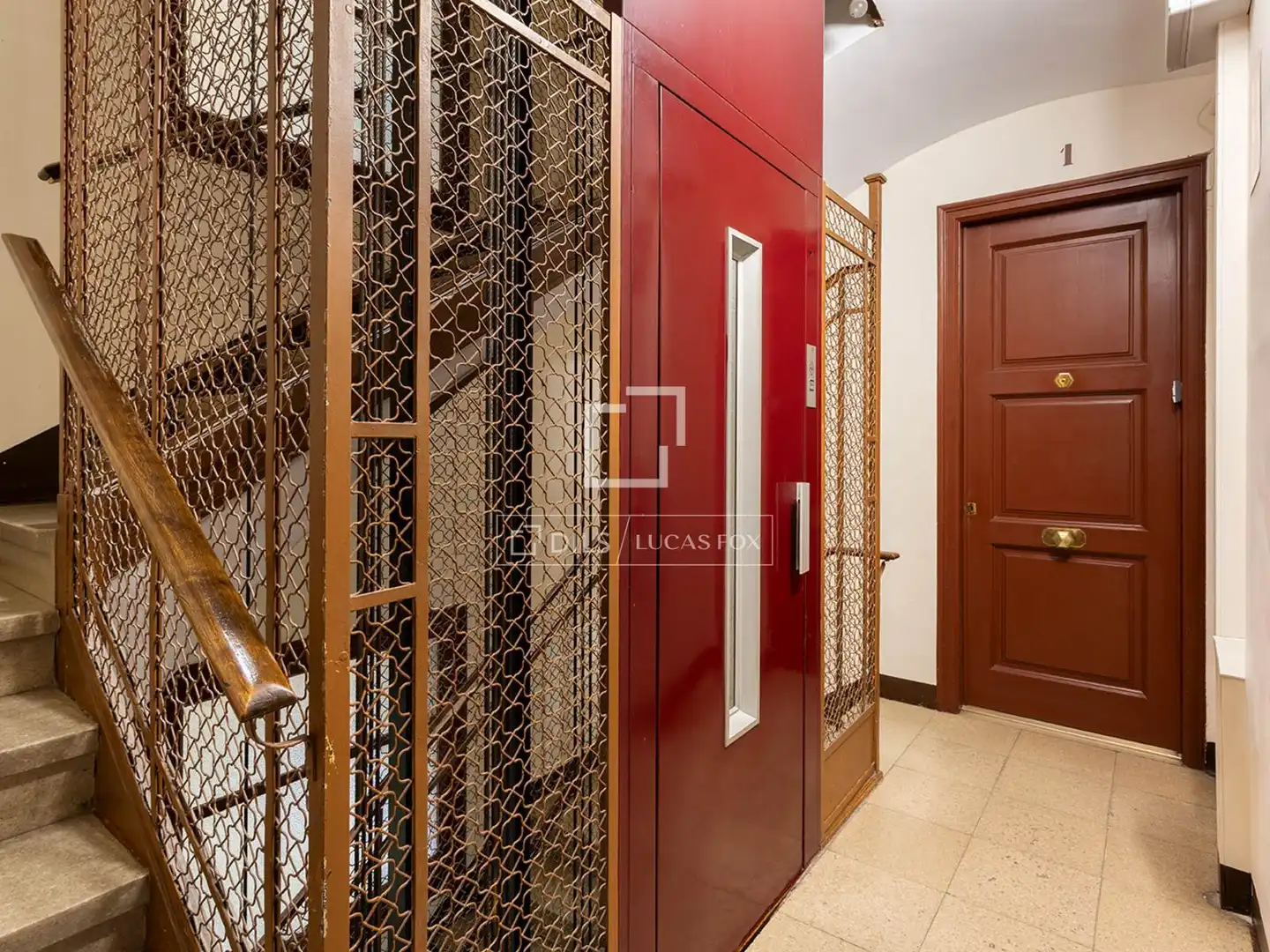 Piso en venta en Barcelona con Calefacción, Parquet y Amueblado