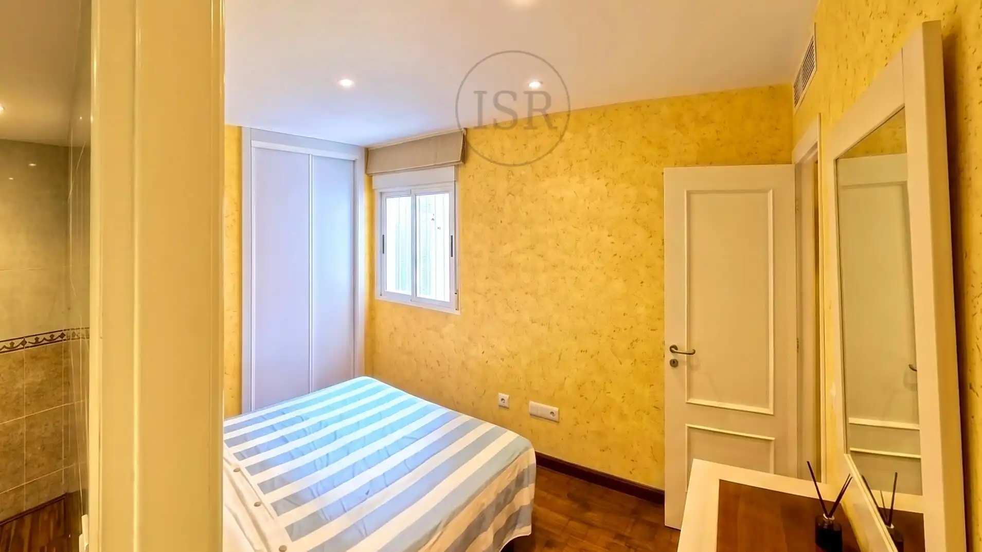 Habitación de Ático en venta en Garrucha con Aire acondicionado, Terraza y Trastero
