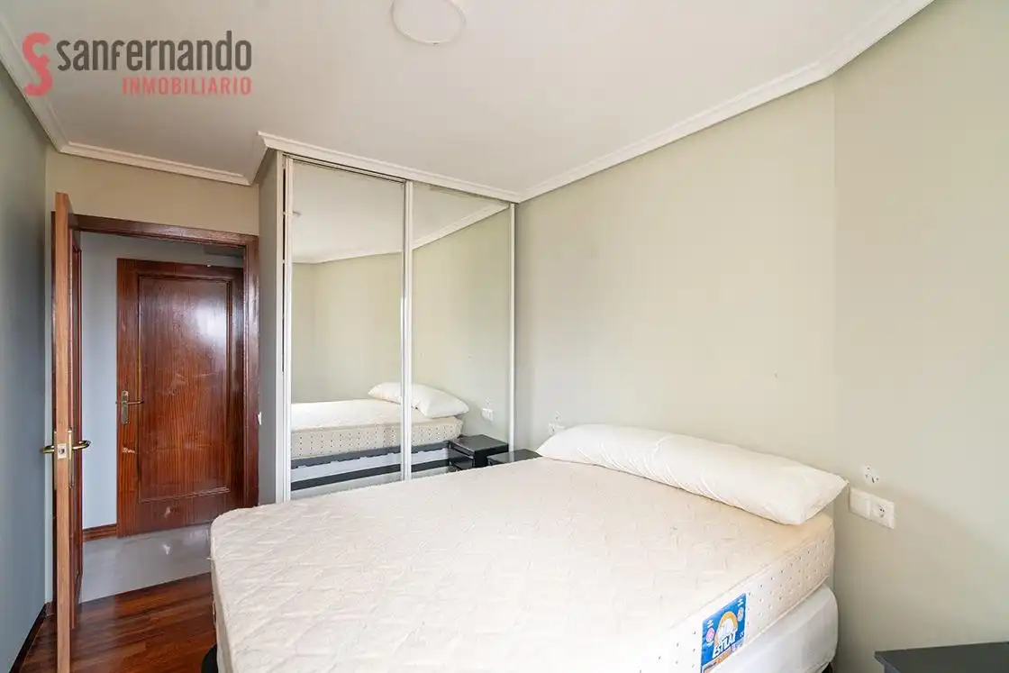 Habitación de Piso en venta en Santander con Calefacción y Balcón