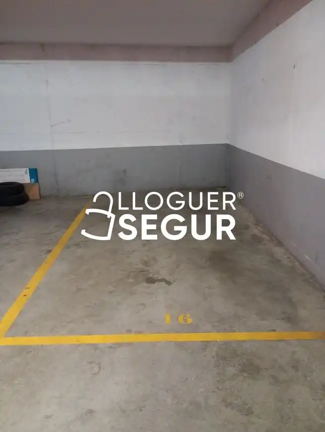 Parking de Piso de alquiler en Olesa de Montserrat con Aire acondicionado, Calefacción y Terraza