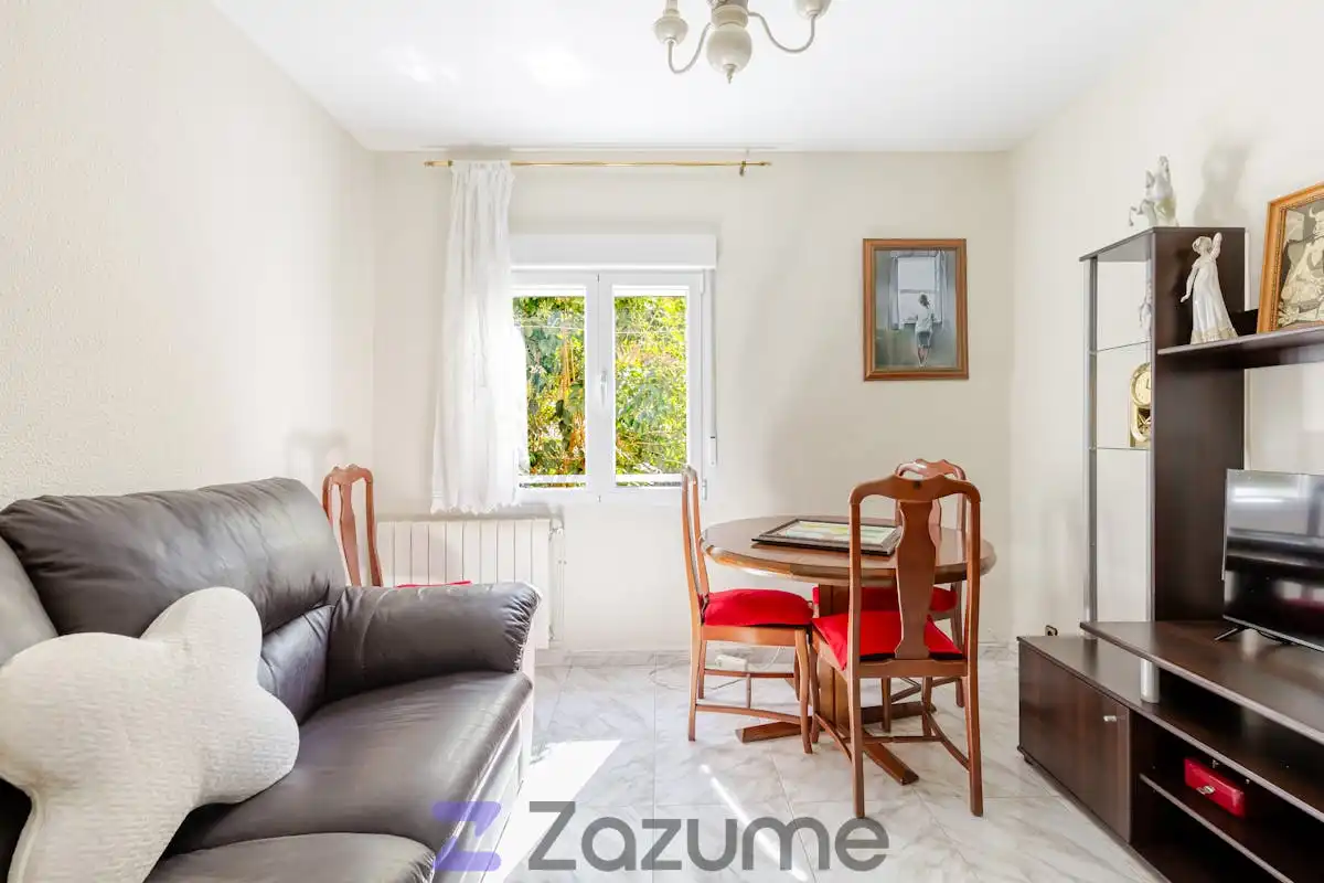 Living room of Flat for rent in Madrid  with Heating, Furnished and Washing machine