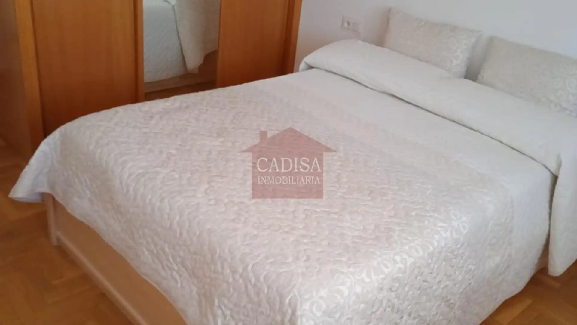 Habitación de Piso de alquiler en Salamanca Capital con Calefacción, Parquet y Amueblado