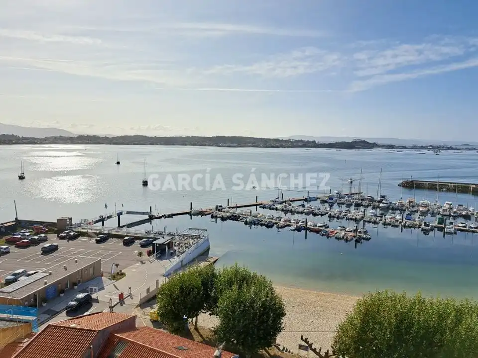Apartments for sale in Boiro  with Terrace, Storage room and Furnished