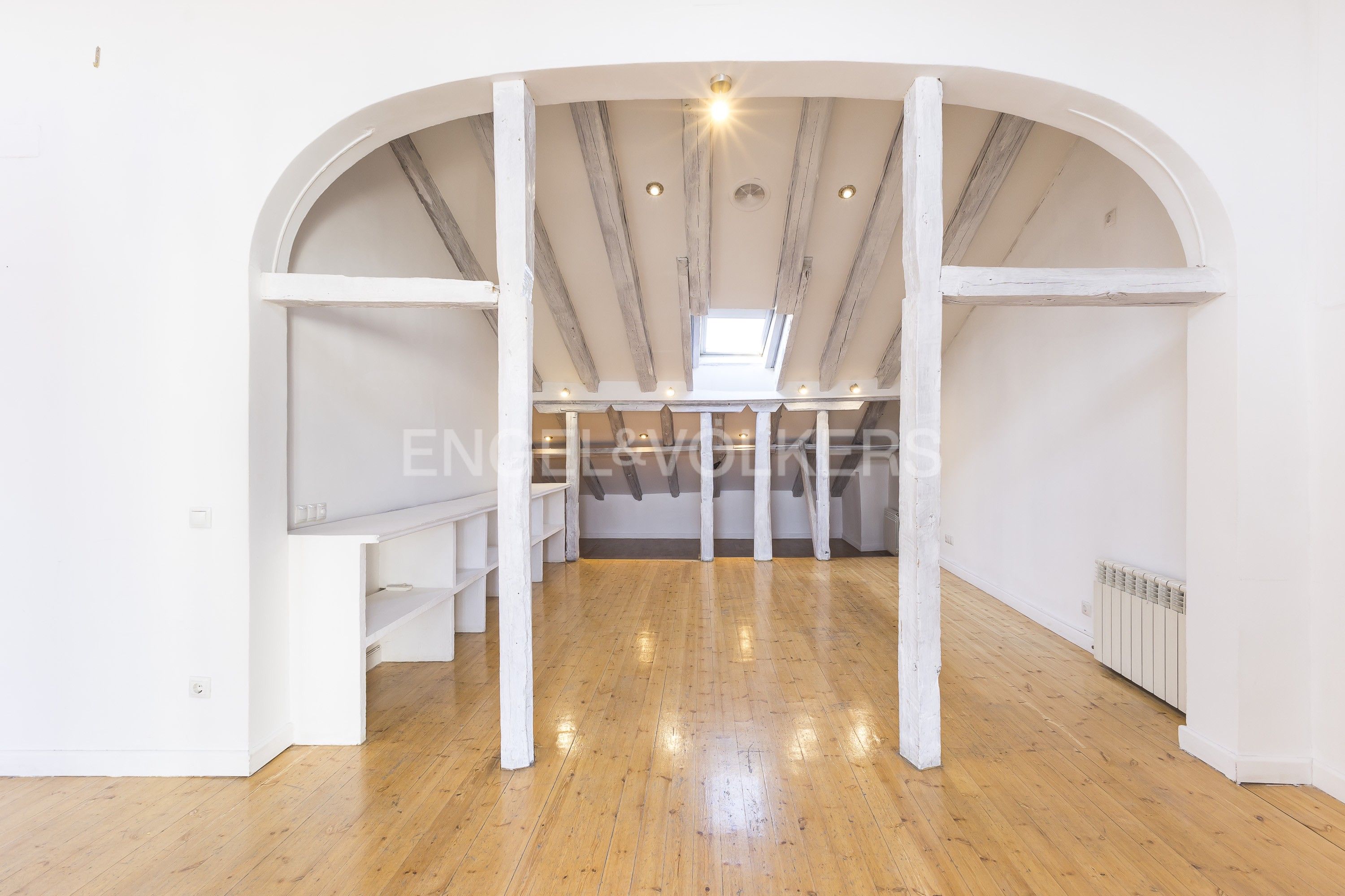 Attic for sale in  Madrid Capital  with Air Conditioner, Heating and Parquet flooring