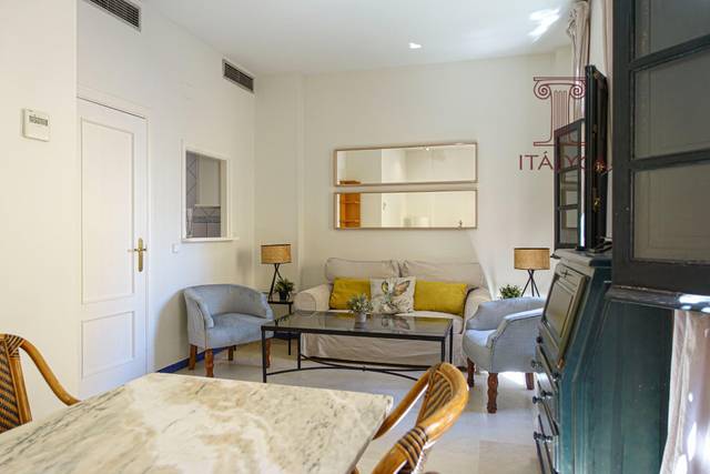 Apartamento en Alquiler en Calle REPOSO, 2 en San Gil